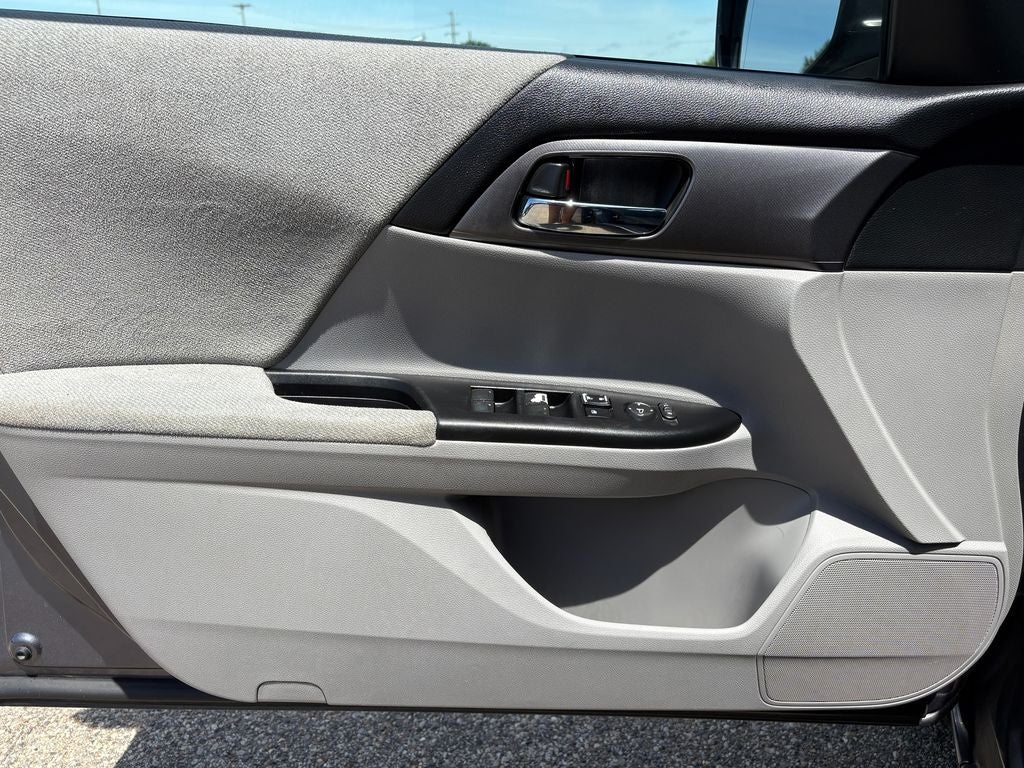 2013 Honda Accord LX Alloy wheels