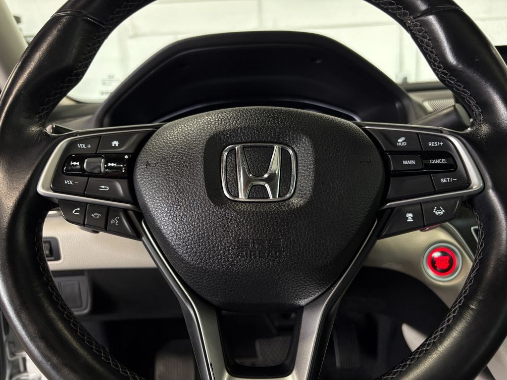 2018 Honda Accord Touring Power moonroof