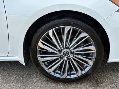2024 Nissan Altima Platinum