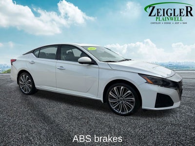 2024 Nissan Altima Platinum