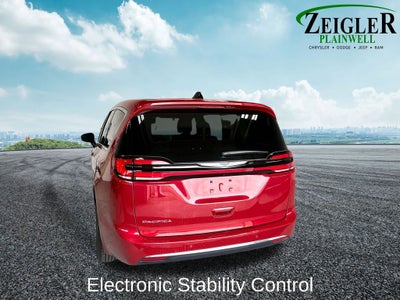 2025 Chrysler Pacifica Select Radio: Uconnect 5 with 10.1" Display