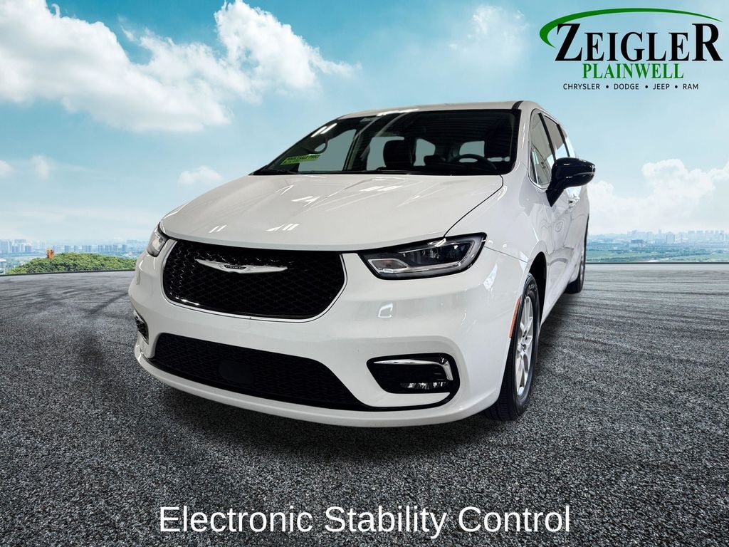 2023 Chrysler Pacifica Touring L Radio: Uconnect 5 w/10.1" Display