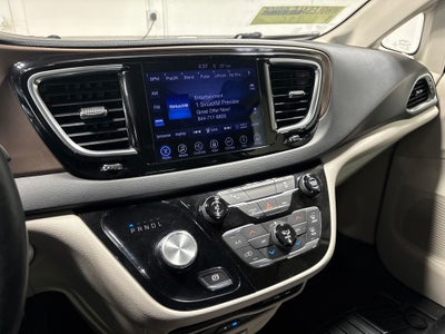 2017 Chrysler Pacifica Touring L Plus