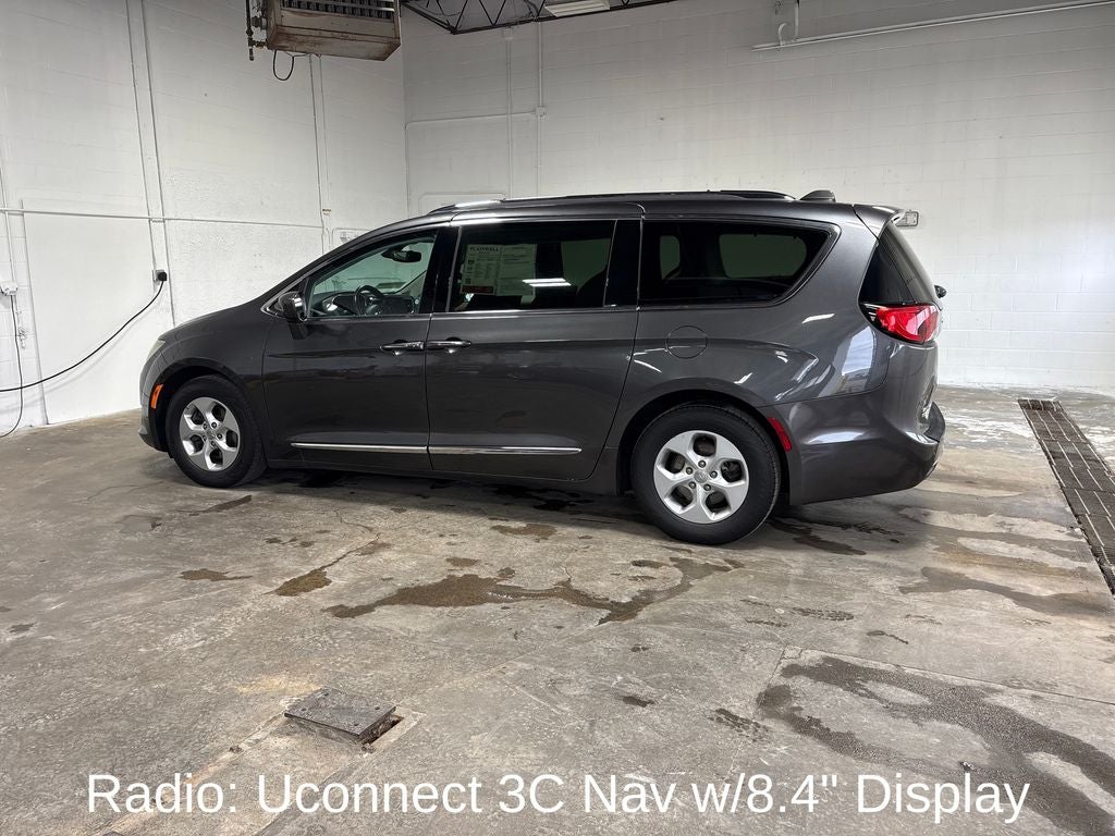 2017 Chrysler Pacifica Touring L Plus