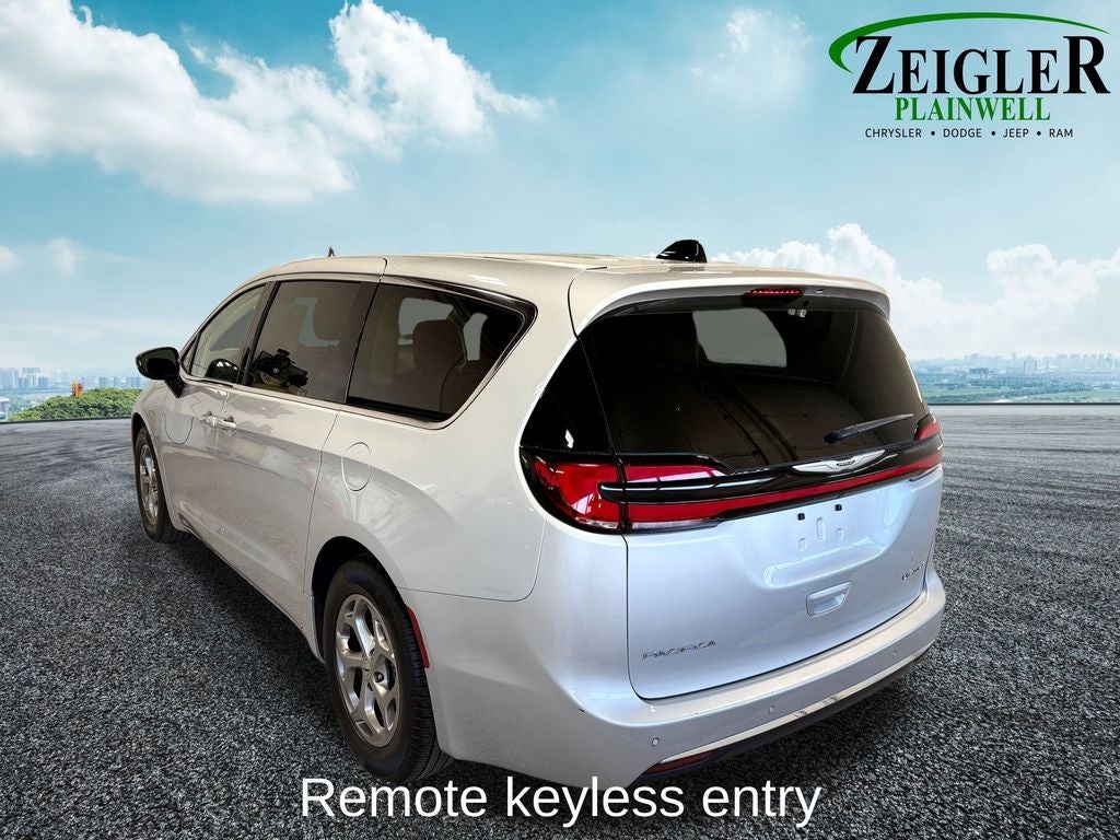 2024 Chrysler Pacifica Limited Power moonroof