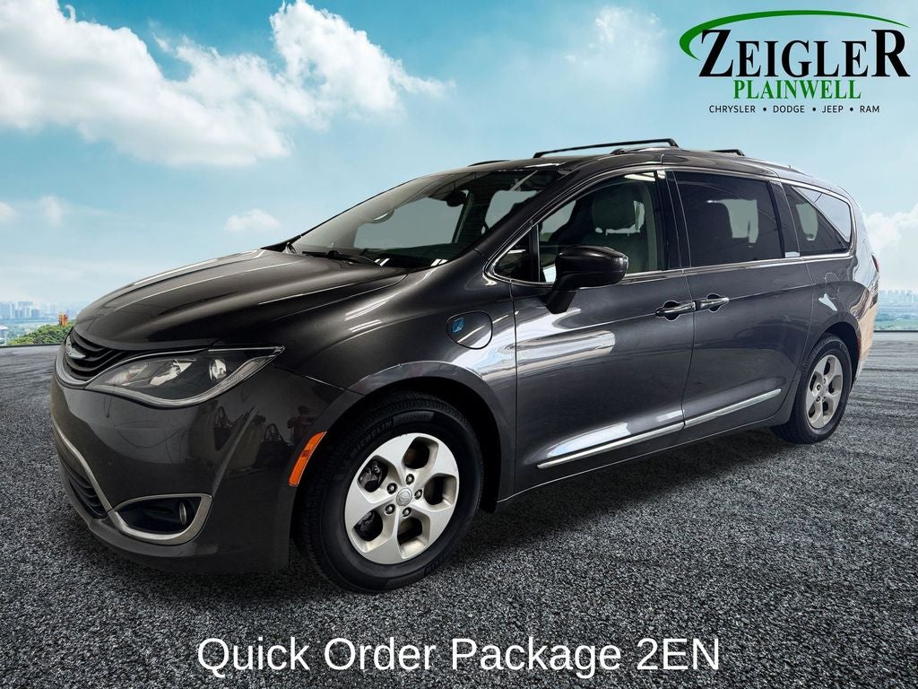 2018 Chrysler Pacifica Hybrid Touring L