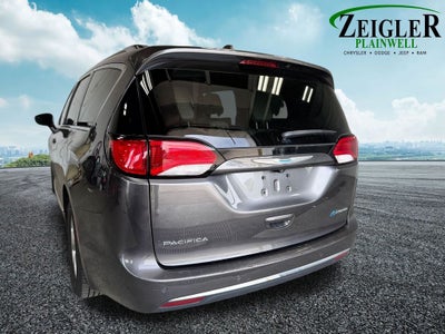 2018 Chrysler Pacifica Hybrid Touring L