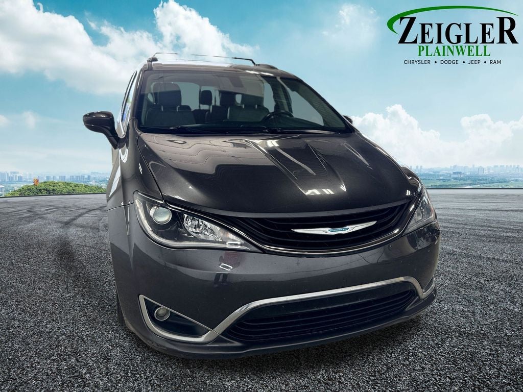 2018 Chrysler Pacifica Hybrid Touring L