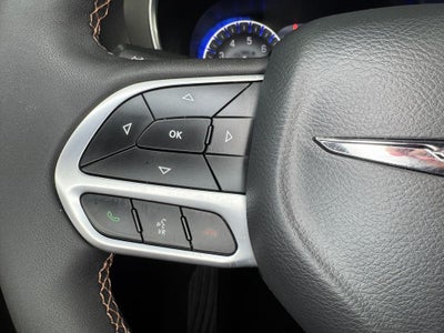 2025 Chrysler Pacifica Pinnacle Power moonroof