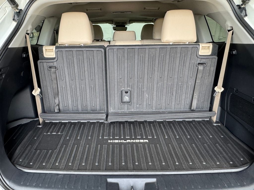 2025 Toyota RAV4 XLE Premium Power moonroof