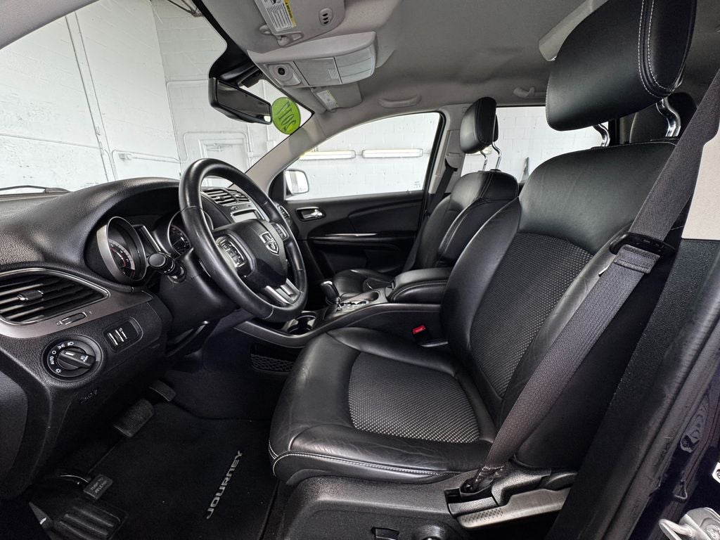 2017 Dodge Journey Crossroad 3rd row seats
