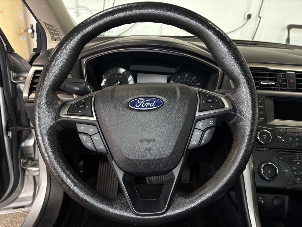 2017 Ford Fusion SE SYNC Communications & Entertainment System