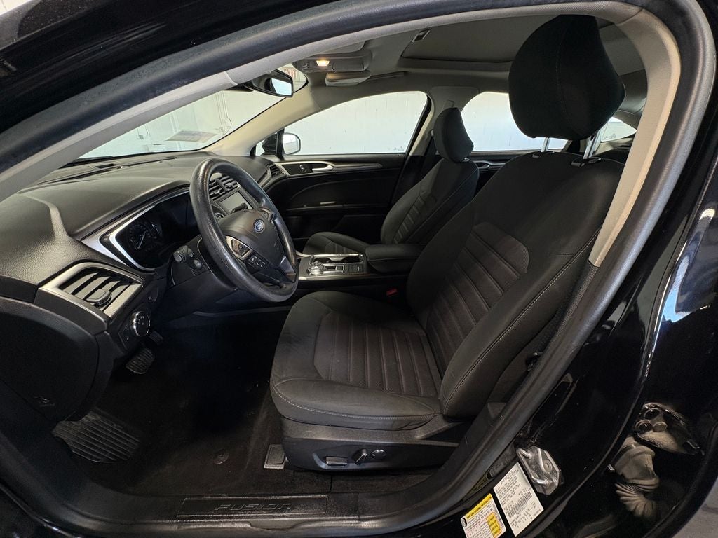 2020 Ford Fusion SE Power Moonroof