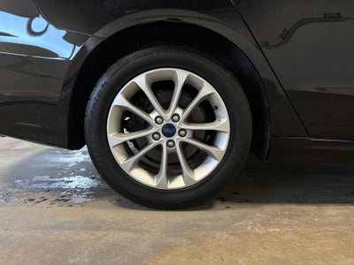 2020 Ford Fusion SE Power Moonroof