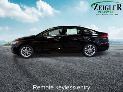 2020 Ford Fusion SE Power Moonroof