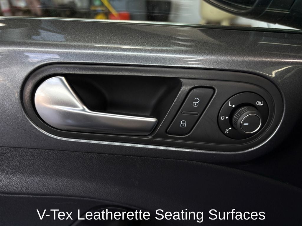 2018 Volkswagen Beetle 2.0T SE Exterior Parking Camera Rear