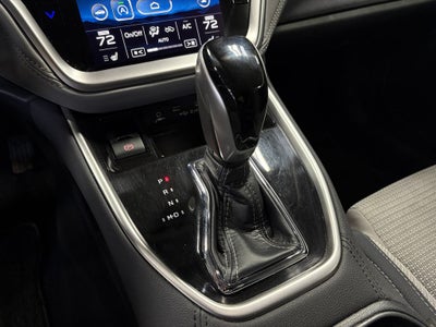 2022 Subaru Outback Premium STARLINK/Apple CarPlay/Android Auto