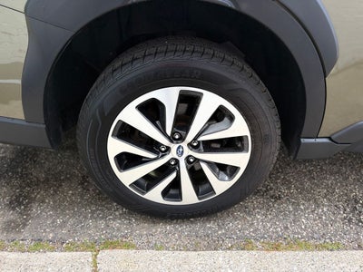 2023 Subaru Outback Premium Alloy wheels