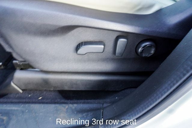 2024 Subaru Ascent Limited Apple Carplay & Hands Free Bluetooth