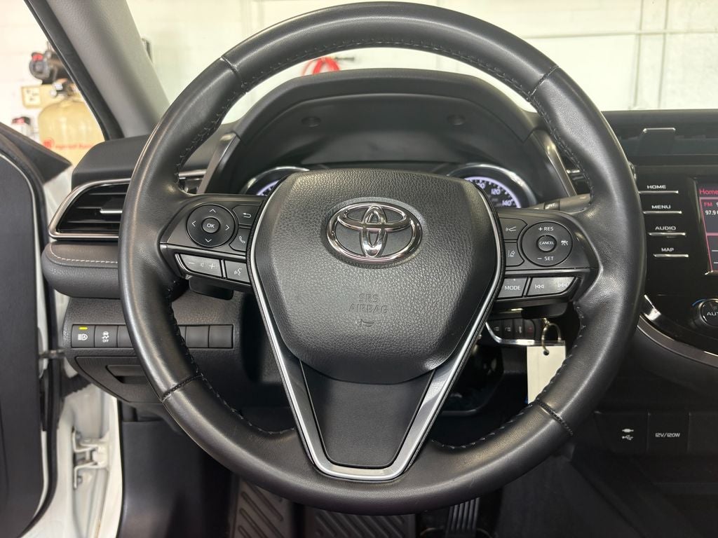 2019 Toyota Camry SE Power Tilt/Slide Moonroof