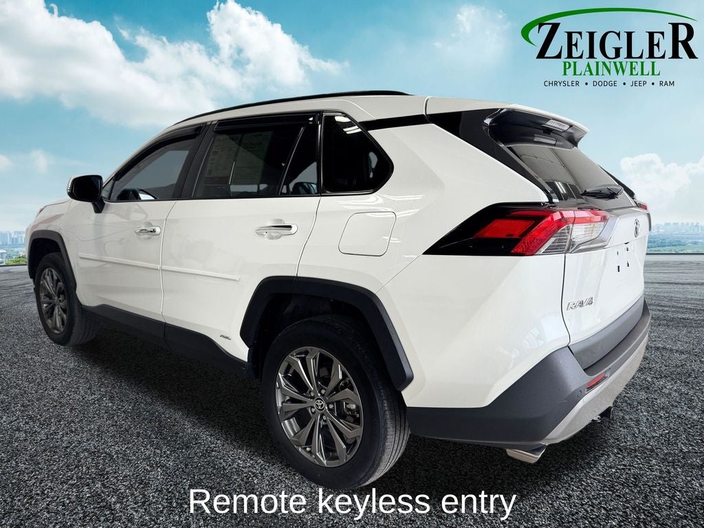 2022 Toyota RAV4 Hybrid Limited Power moonroof