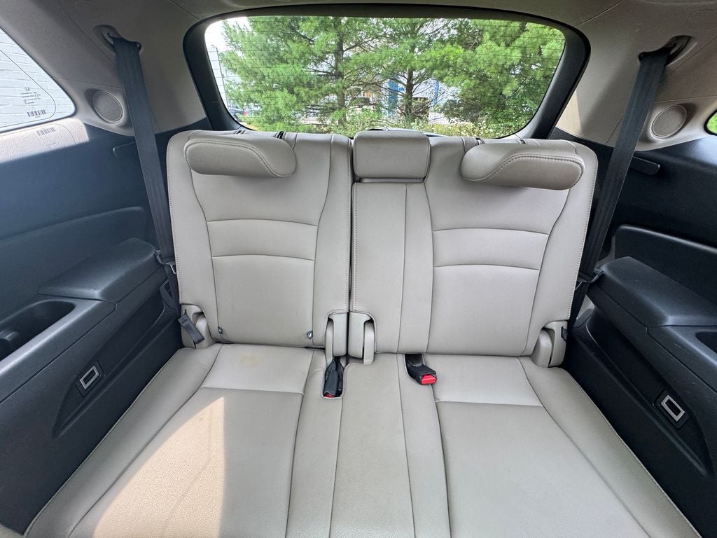 2016 Honda Pilot Elite 3rd row seat