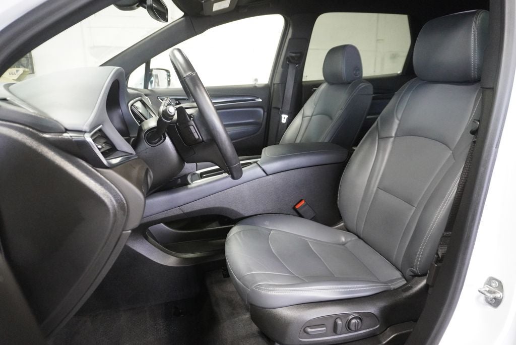 2022 Buick Enclave Essence Wireless Apple CarPlay/Wireless Android Auto