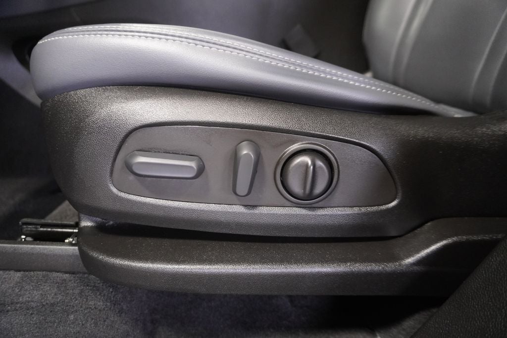 2022 Buick Enclave Essence Wireless Apple CarPlay/Wireless Android Auto