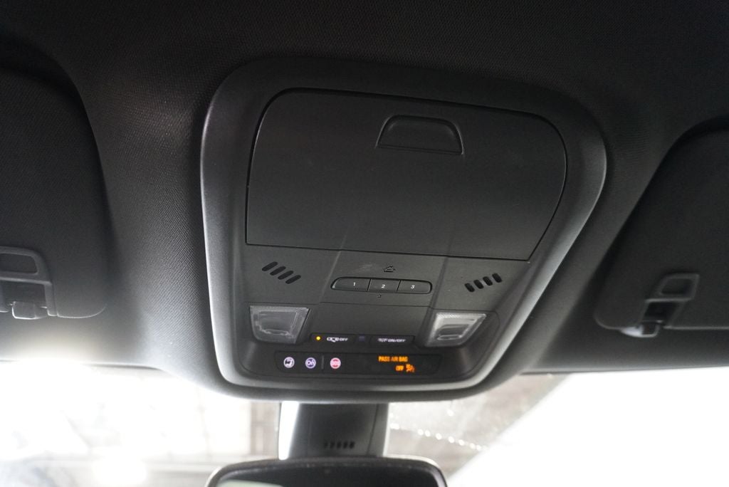 2022 Buick Enclave Essence Wireless Apple CarPlay/Wireless Android Auto