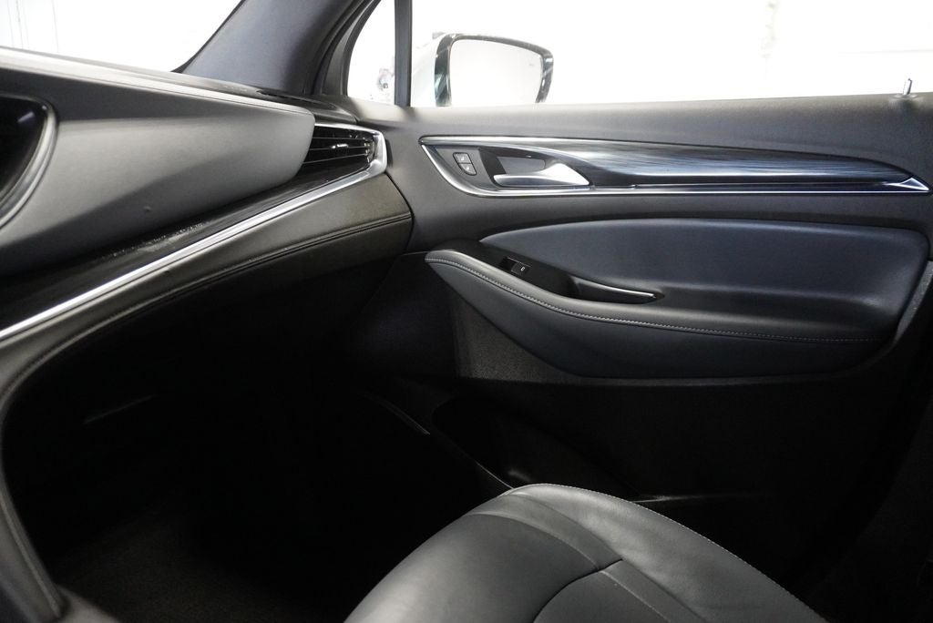 2022 Buick Enclave Essence Wireless Apple CarPlay/Wireless Android Auto