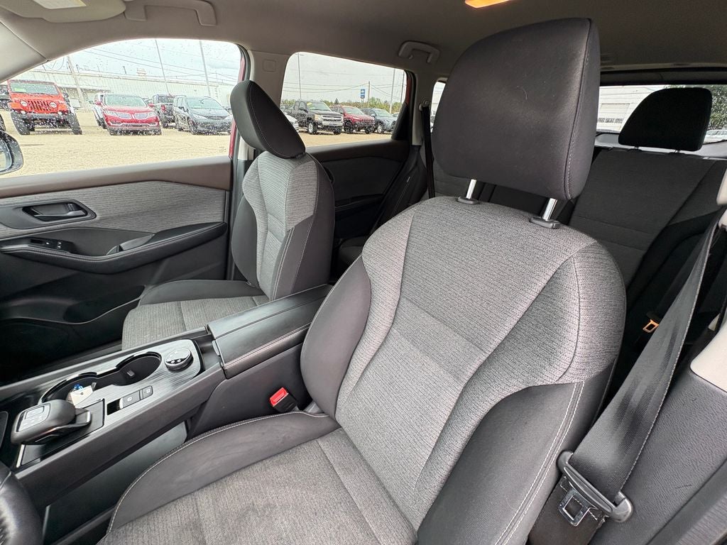 2022 Nissan Rogue S Blind Spot Warning