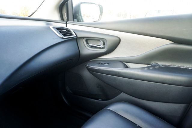 2024 Nissan Murano SV Navigation & Pano Moonroof