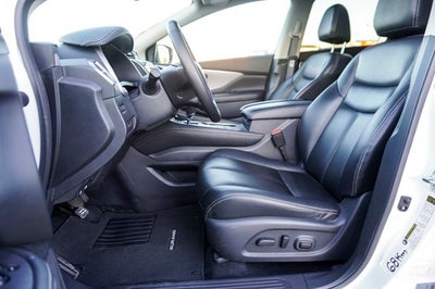 2024 Nissan Murano SV Navigation & Full Pano Moonroof