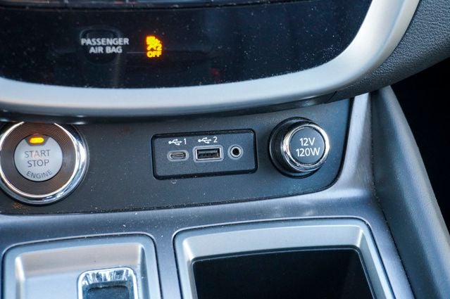 2022 Nissan Murano SL Navigation System & Dual Panel Panoramic Moonroof