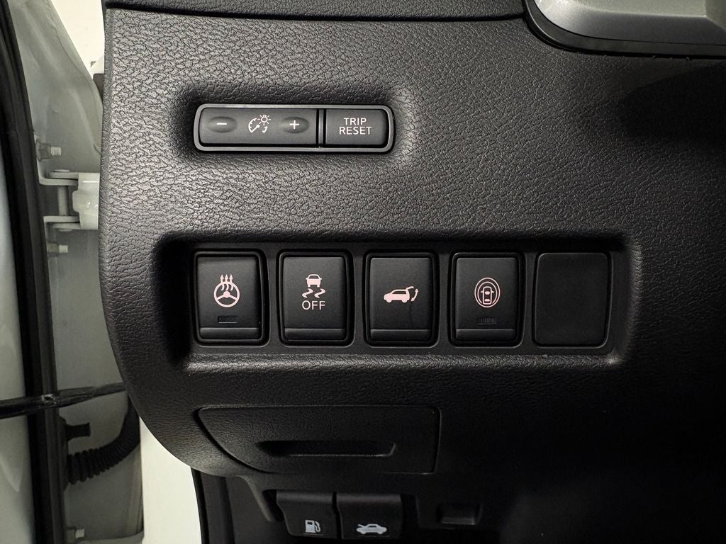 2024 Nissan Murano SL Power moonroof & Navigation System