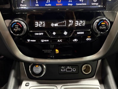 2024 Nissan Murano SL Power moonroof & Navigation System