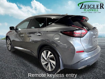2020 Nissan Murano SL Dual-Panel Moonroof