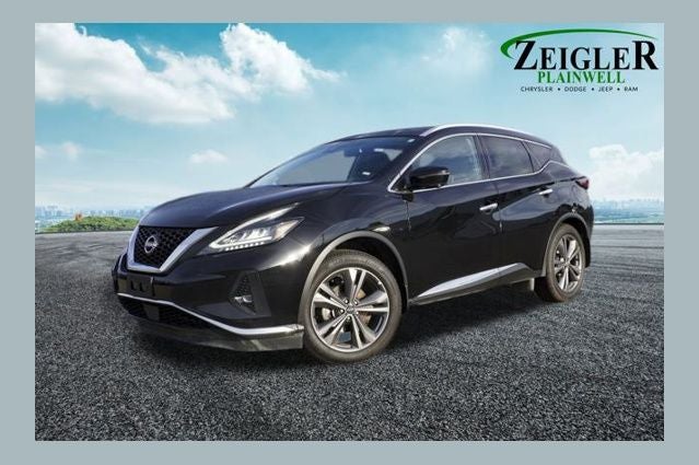 2023 Nissan Murano Platinum Power moonroof & Navigation System