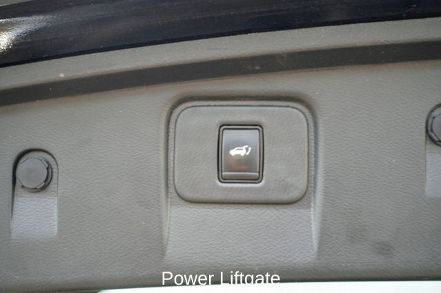 2023 Nissan Murano Platinum Power moonroof & Navigation System