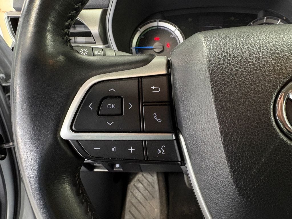 2022 Toyota Highlander Hybrid LE