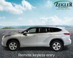 2022 Toyota Highlander Hybrid LE