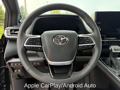 2025 Toyota Sienna Woodland Edition 7 Passenger