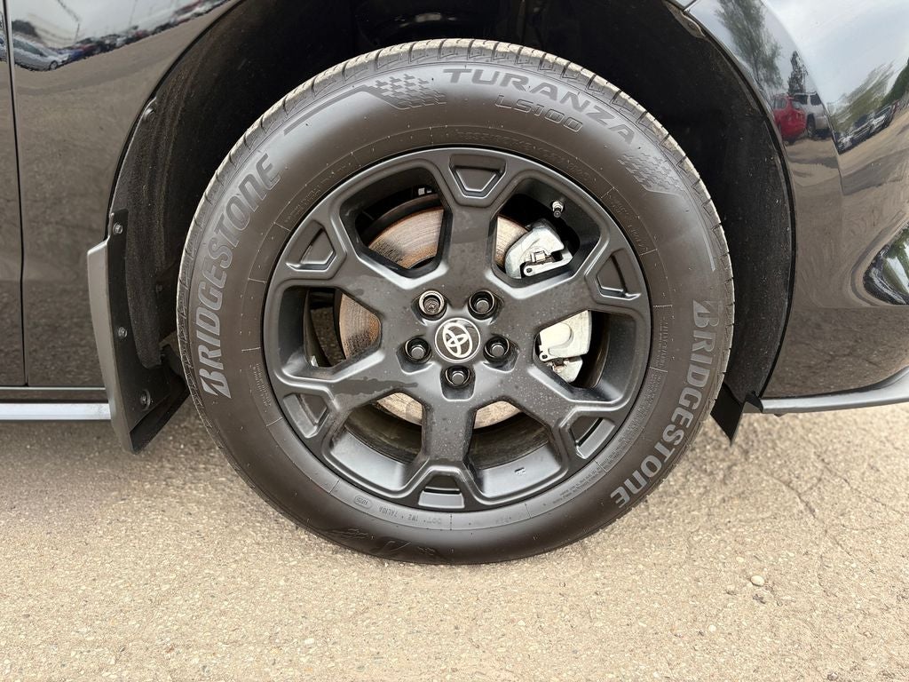 2025 Toyota Sienna Woodland Edition 7 Passenger