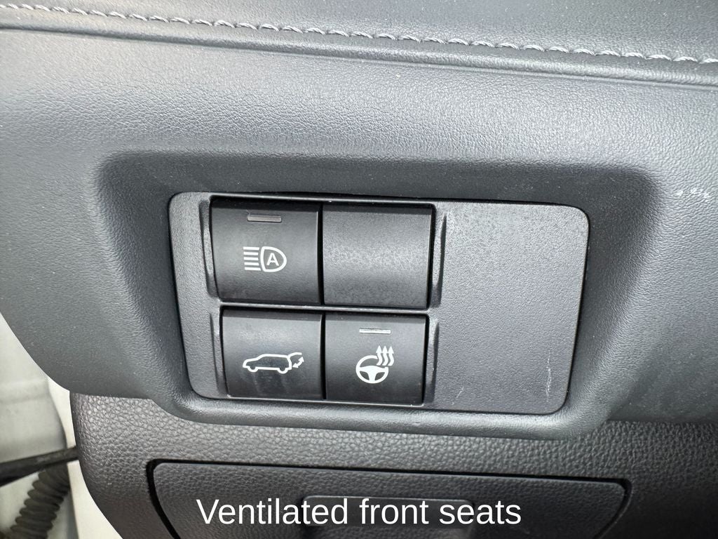 2020 Toyota Highlander Limited Navigation System