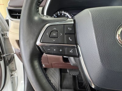 2020 Toyota Highlander XLE Power moonroof