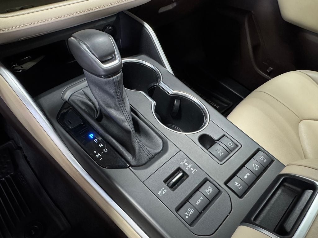 2020 Toyota Highlander XLE Power moonroof
