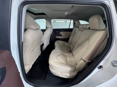 2020 Toyota Highlander XLE Power moonroof