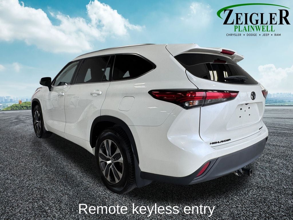 2020 Toyota Highlander XLE Power moonroof