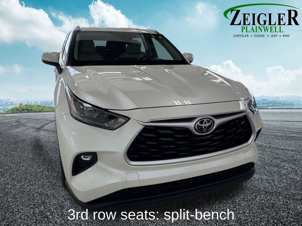 2020 Toyota Highlander XLE Power moonroof