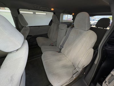 2011 Toyota Sienna LE 8 Passenger
